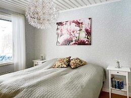 5 Person Holiday Home in Skutskar-by Traum