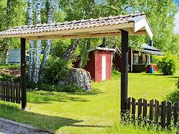 5 Person Holiday Home in Skutskar-by Traum