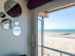 Lovely Apartment With Sea-views