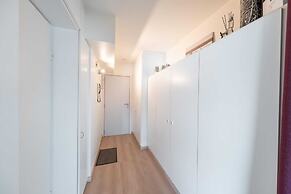 Lovely Apartment With Sea-views