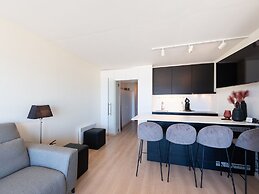 Lovely Apartment With Sea-views