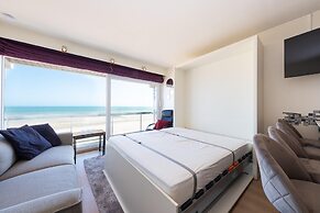 Lovely Apartment With Sea-views