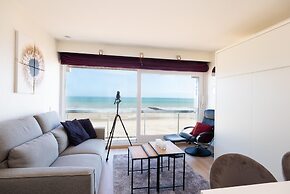 Lovely Apartment With Sea-views