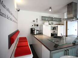 Holiday Apartment 3 Comfortable Vacation Home