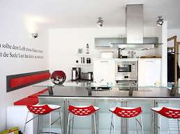 Holiday Apartment 3 Comfortable Vacation Home