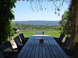 Beautiful Holiday Home With Garden