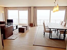 Apartment in Nieuwpoort With sea Views