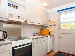 8 Person Holiday Home in Farvang