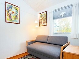 8 Person Holiday Home in Farvang