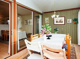 8 Person Holiday Home in Farvang