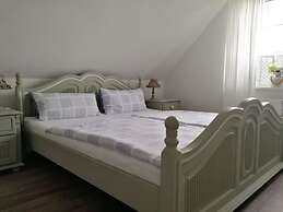 Holiday Home Home Comfortable Vacation Home