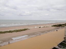 Apartment in Nieuwpoort With Terrace
