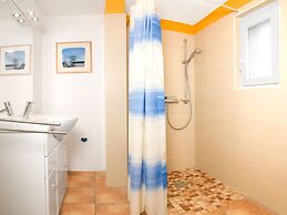 Cozy Coastal Apartment in Poel