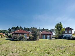 Neat Holiday Home in Sunny Les Landes