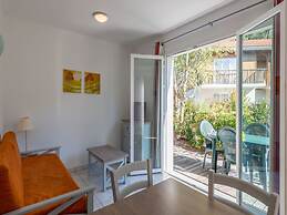Neat Holiday Home in Sunny Les Landes