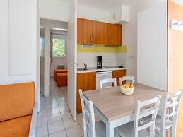 Neat Holiday Home in Sunny Les Landes