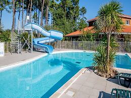 Neat Holiday Home in Sunny Les Landes