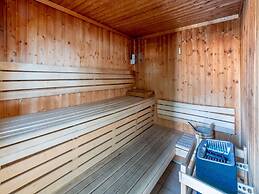 Neat Holiday Home in Sunny Les Landes