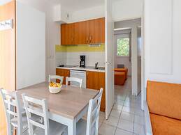 Neat Holiday Home in Sunny Les Landes