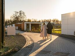 House With Three Bathrooms, on a Holiday Park