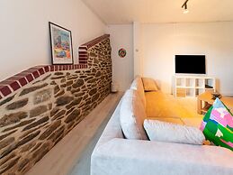 Spacious Holiday Home With Garden