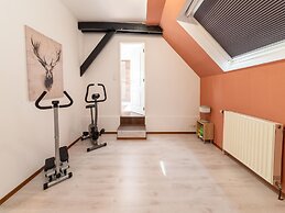 Spacious Holiday Home With Garden