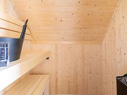 Holiday Home in Scherpenisse With Infrared Sauna