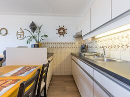 Cosy Apartment With Family