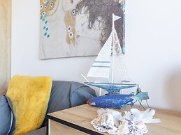 Cosy Apartment With Family