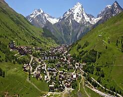 Chalet Near the Centre of Les Deux Alpes