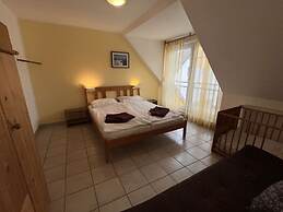 Bernsteinfinder 4.17 Comfortable Holiday Residence
