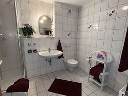 Bernsteinfinder 4.17 Comfortable Holiday Residence