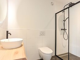 Modern Suite Silk in Beautiful Kamperland