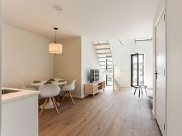 Modern Suite Silk in Beautiful Kamperland