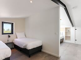 Modern Suite Silk in Beautiful Kamperland