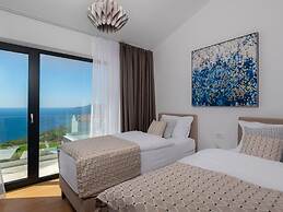 Villa Aristea Comfortable Holiday Residence