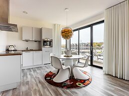 Lovely Apartment on the Harbor in Kamperland
