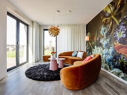 Lovely Apartment on the Harbor in Kamperland