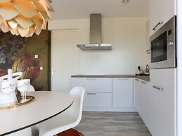 Lovely Apartment on the Harbor in Kamperland