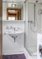 Elbwiesenhaus Modern Retreat