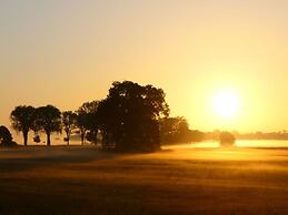 Elbwiesenhaus Modern Retreat