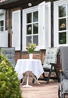 Elbwiesenhaus Modern Retreat