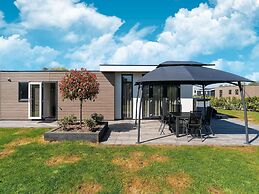 Rural House on Park Near Molenschot