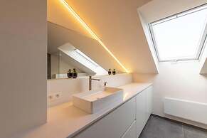 Modern Apartment Near Seabeach