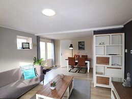 Fine Holiday Home in Donkerbroek