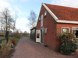 Fine Holiday Home in Donkerbroek