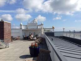 Seeschwalbe in Villa Sirene, Binz