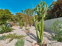 Beautiful Holiday Home With Terrace