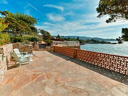 Beautiful Holiday Home With Terrace