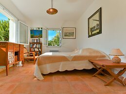 Beautiful Holiday Home With Terrace